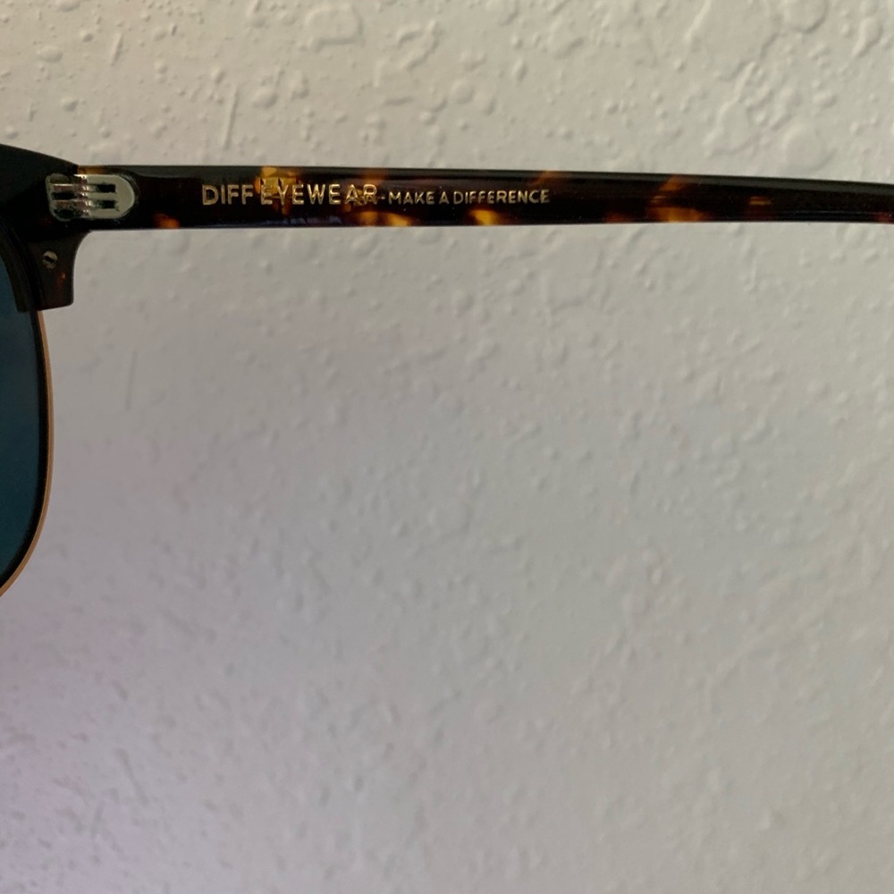 diff sunglasses - Picture 4 of 5